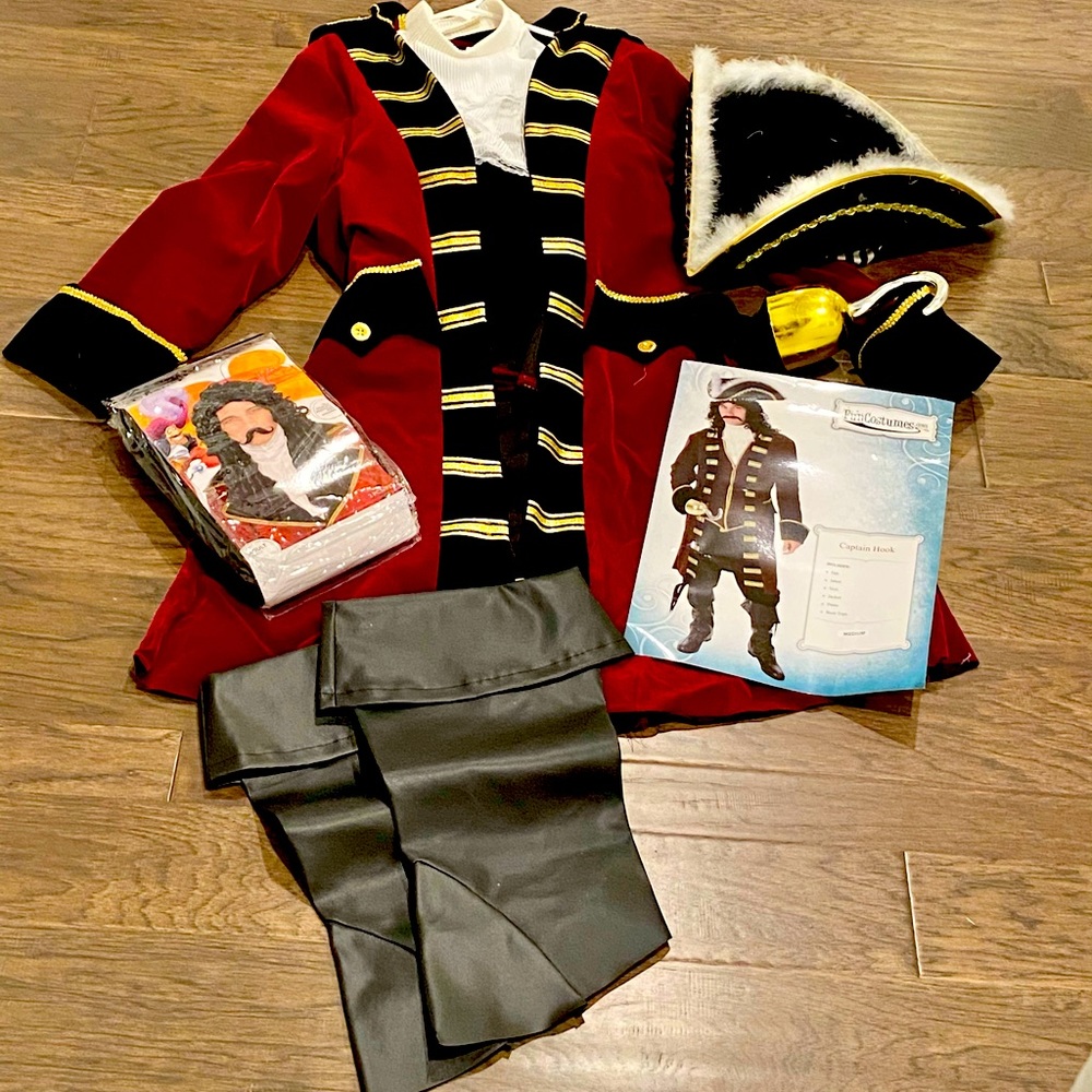 **Like New** Complete Captain Hook costume